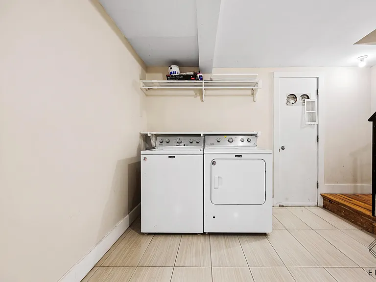 63 Pulaski St #1A — Photo 7