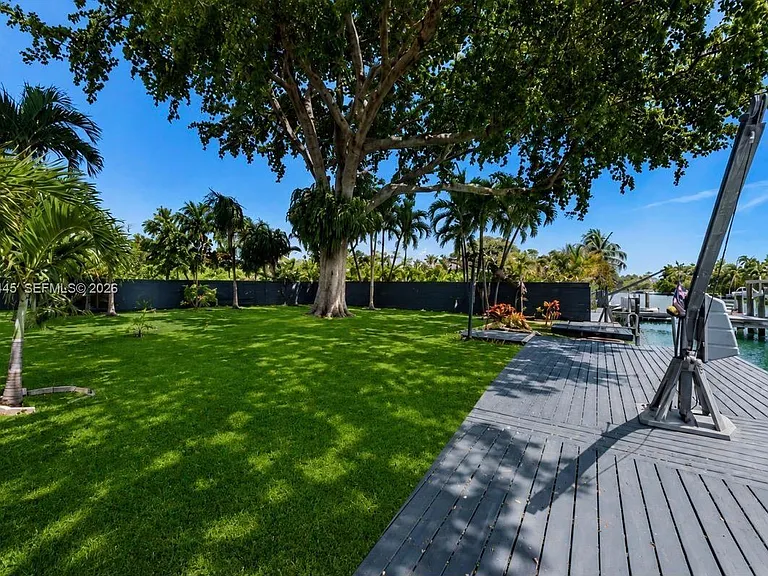 540 S Shore Dr — Photo 8