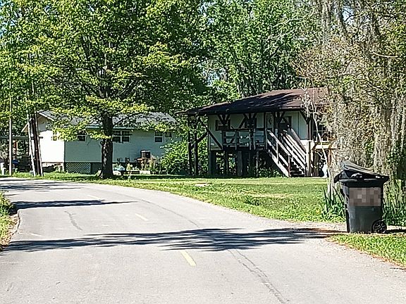 3rd image of 39110 Camp Dr