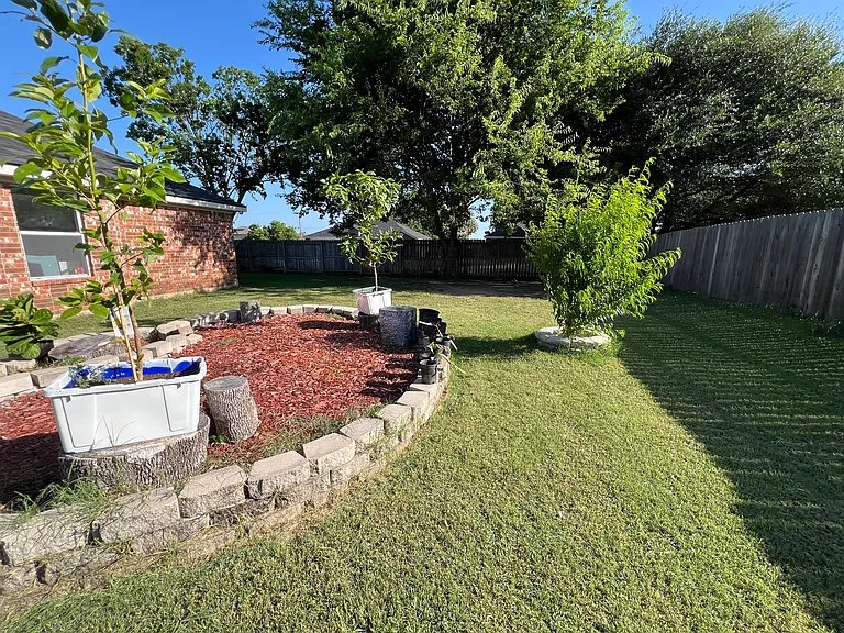 5009 Joseph Dr — Photo 34
