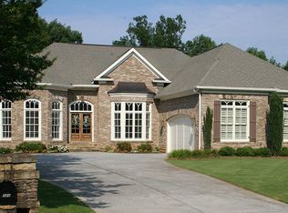 121 Pinehurst Way, Carrollton, GA 30116