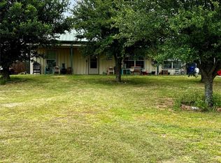 516 Captains Cutt Rd, Gainesville, TX 76240