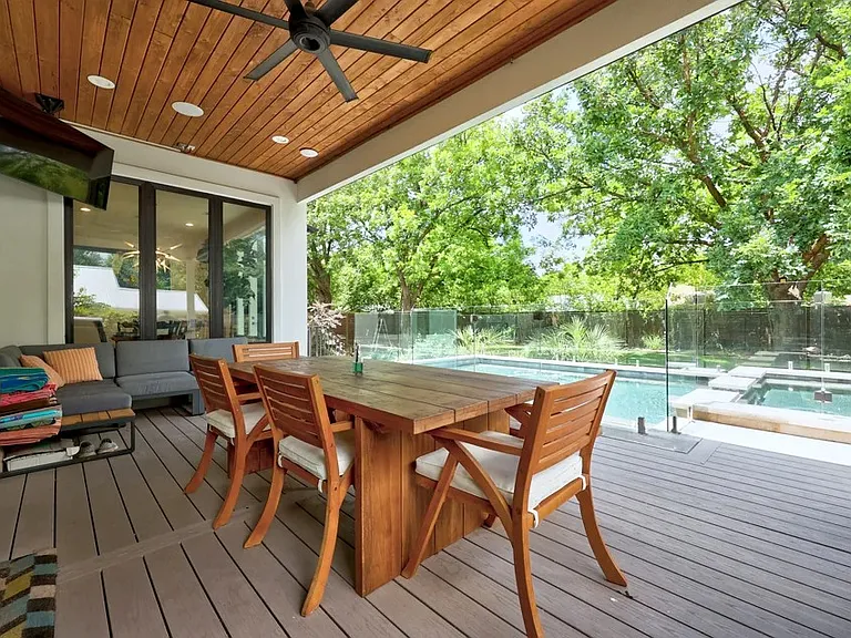 1204 Brentwood St — Photo 37
