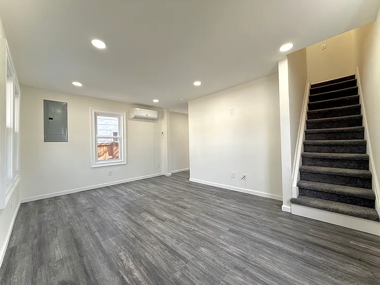 144 W End Ave — Photo 3