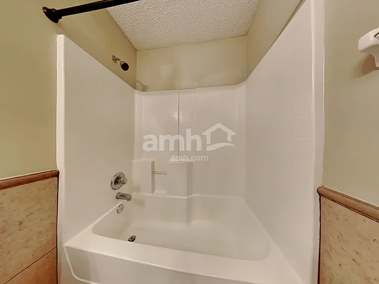 9261 Redtail Dr — Photo 16