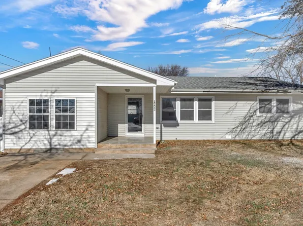 222 W Starlite Dr, Kingman, KS 67068