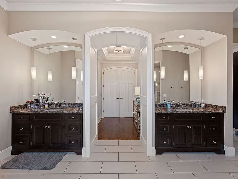 7715 Cathedral Hill Dr — Photo 39