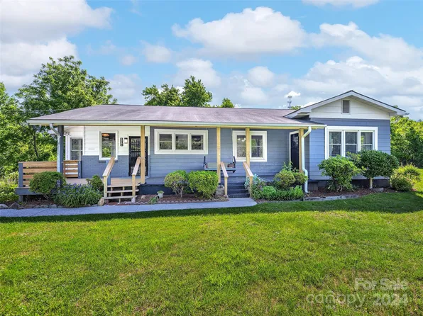 534 Oak Grove Rd, Flat Rock, NC 28731