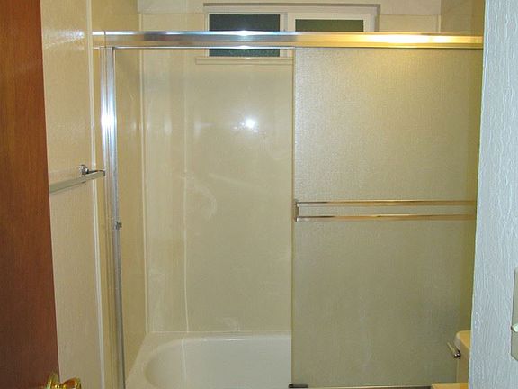4th image of 124 Almanor Dr