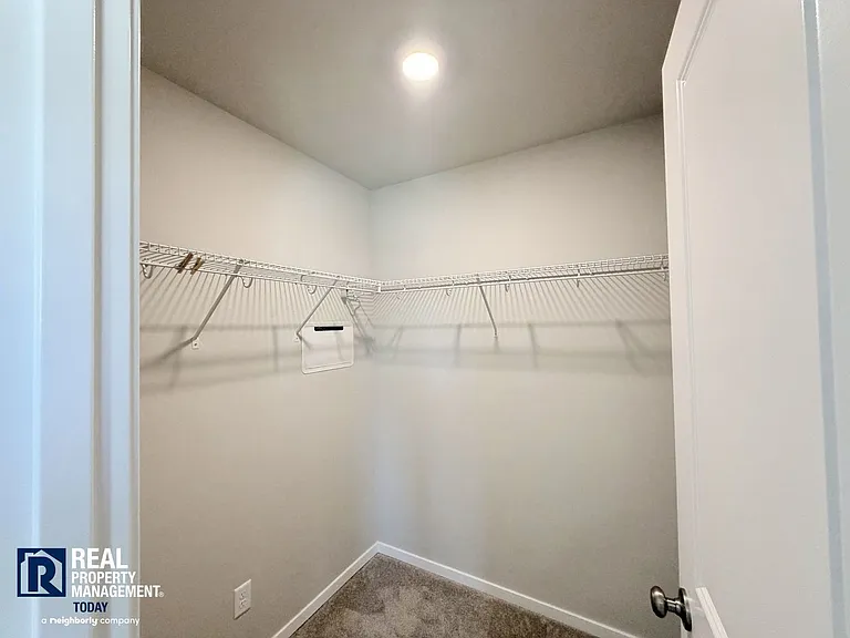 2216 Trailside Dr NE — Photo 14