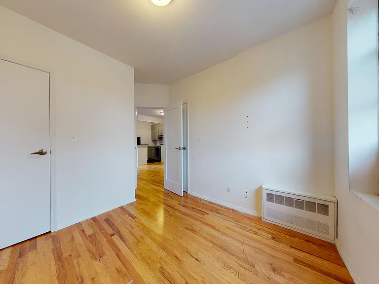 240 Waverly Pl #56 — Photo 11