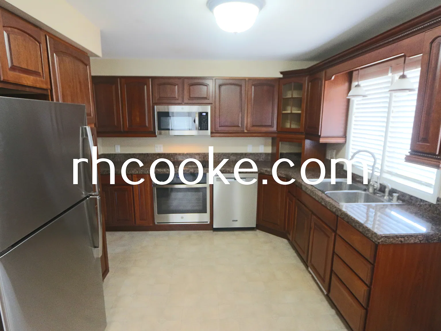 4 bed, 2262 sqft, $1,950 — Photo 4