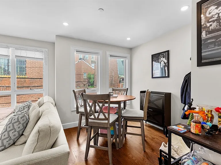 303 Silver St #1 — Photo 4