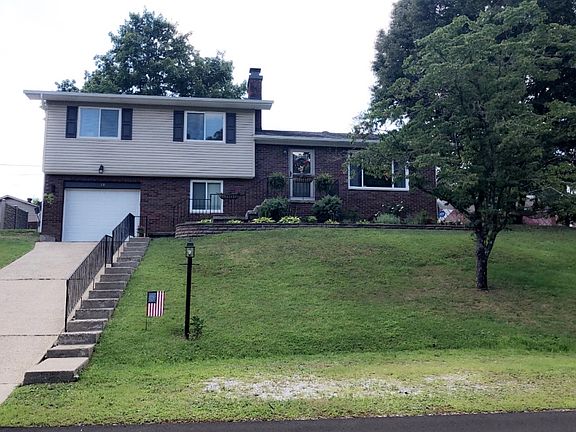 4th image of 10 Westwood Ln