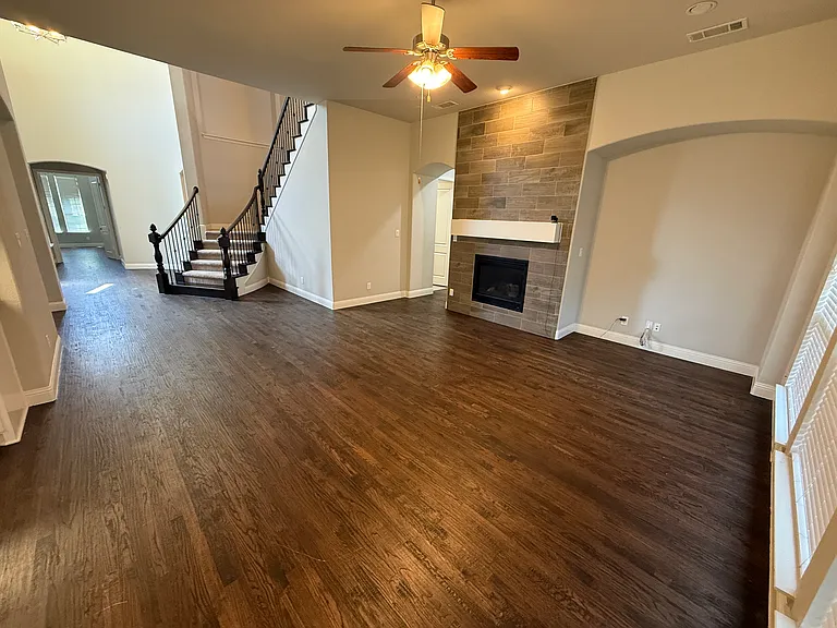 1101 Prairie Ridge Ln — Photo 8