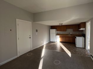 640 Washington St APT 3, Braintree, MA 02184