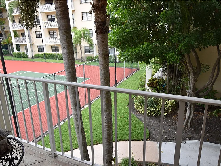 9301 SW 92nd Ave #212-B — Photo 24