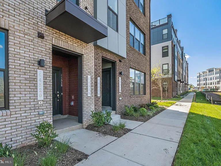 44514 Wolfhound Sq — Photo 4