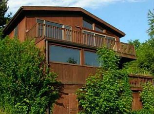 2216 Orchard Hill Rd, Finleyville, PA