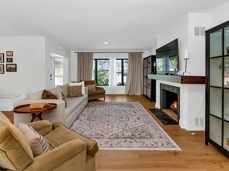 103 W Palmcroft Dr — Photo 4