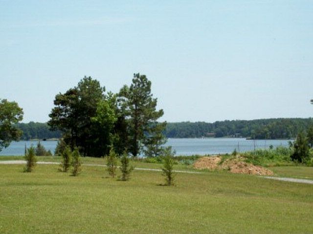 2nd image of 2046 Jessie Dupont Mem Hwy