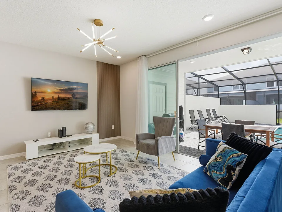 Lana Ave