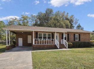 202 Mercer St, Red Springs, NC 28377