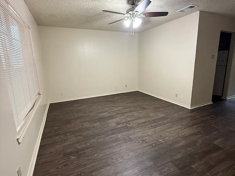 721 Avenue A #9 — Photo 2