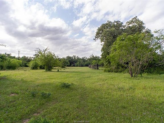 2nd image of 9525 S Hickory Loop