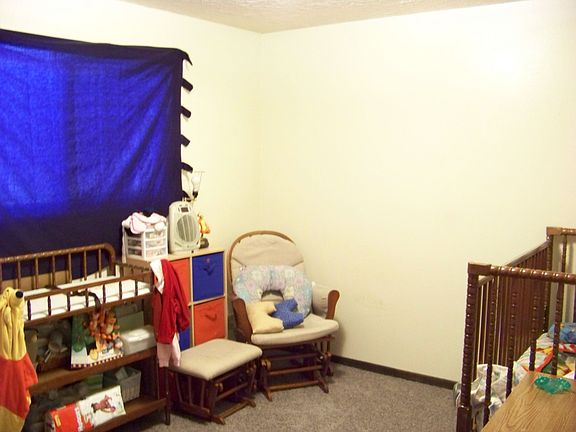 Upper 2nd Bedroom