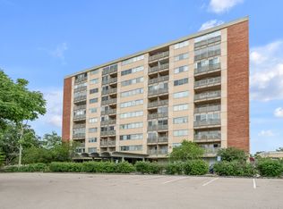 2121 Nicholasville Rd APT 810, Lexington, KY 40503