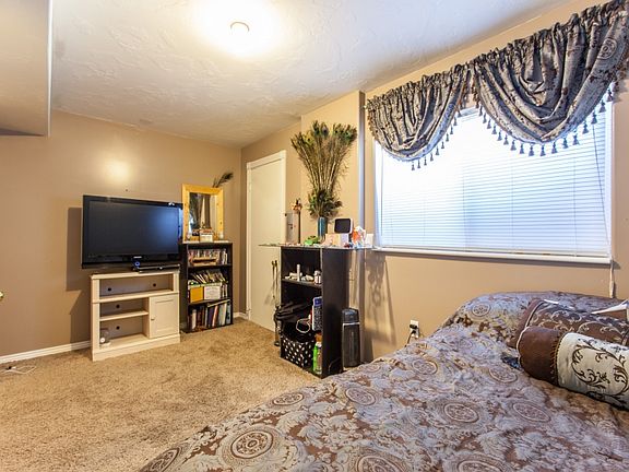 4th image of 6866 S Grand Valley Pl