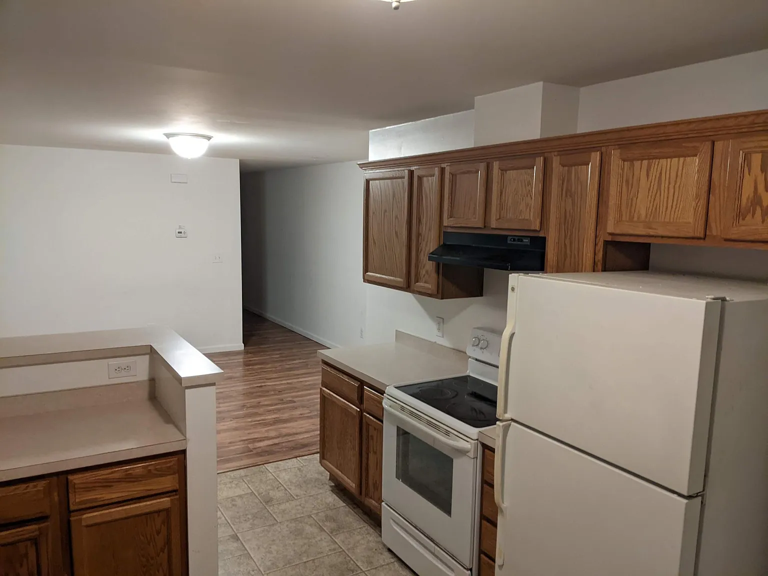 104 Thatcher St — Photo 4