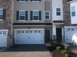 653 Jacobsen Cir, Newark, DE 19702