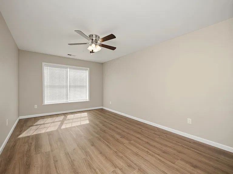 2319 Lantern Ridge Dr — Photo 19