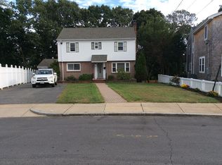 34 Caryll St, Mattapan, MA 02126