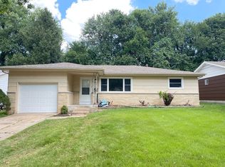 1932 S Broadway Ave, Springfield, MO 65807