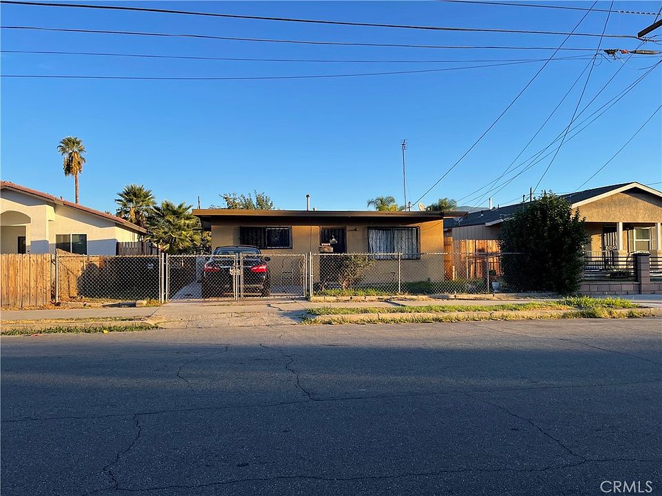 1st image of 1042 W 8th St