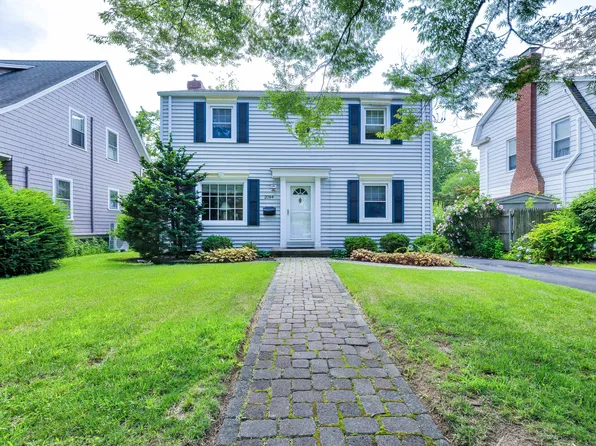 2084 Chapel Street, New Haven, CT 06515