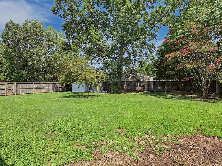 4024 Campbell Rd — Photo 12