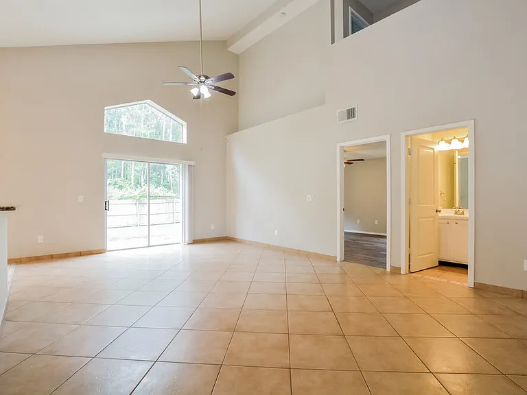 3042 Stillwater Dr — Photo 4