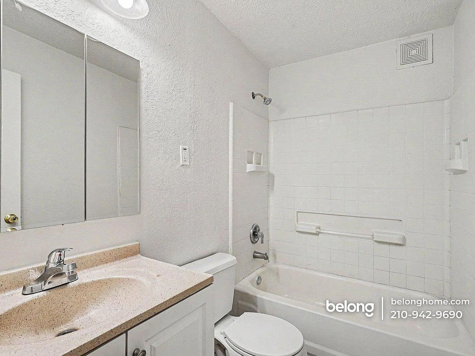 522 Altitude Dr — Photo 2