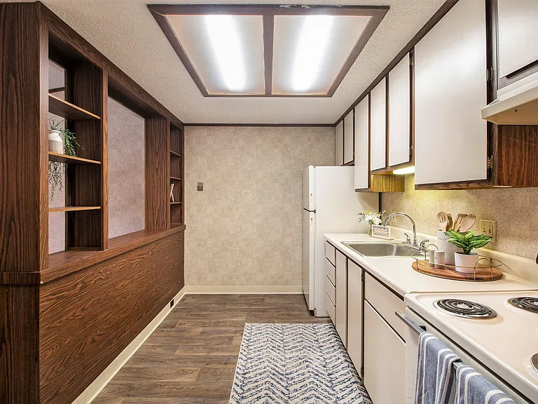 Arrowhead Apartments — Photo 7