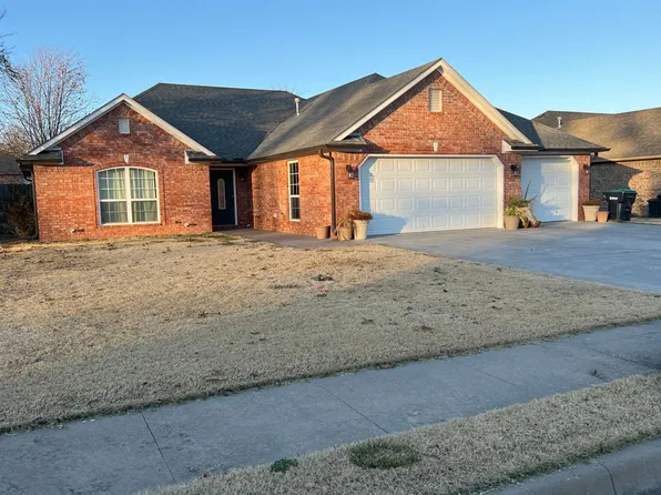 684 Meadows Cir, Tahlequah, OK 74464
