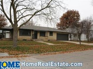 1611 Ivy Ave, Crete, NE 68333