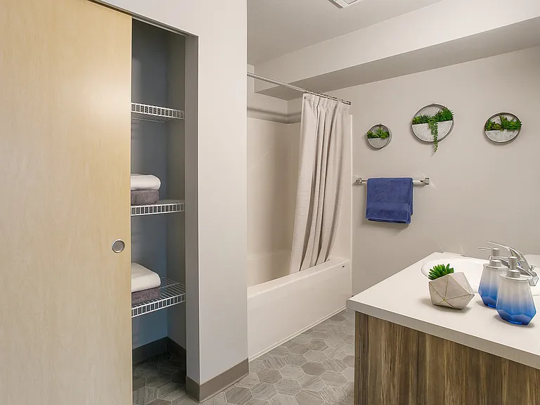 Waterview Crossing Apartments — Photo 21
