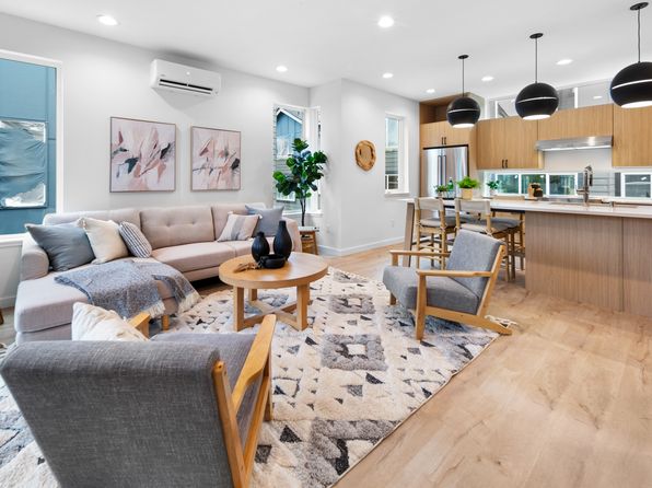 seattle-washington-442363128 picture