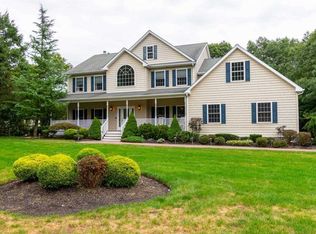 125 Barraud Dr, Port Jefferson Station, NY 11776
