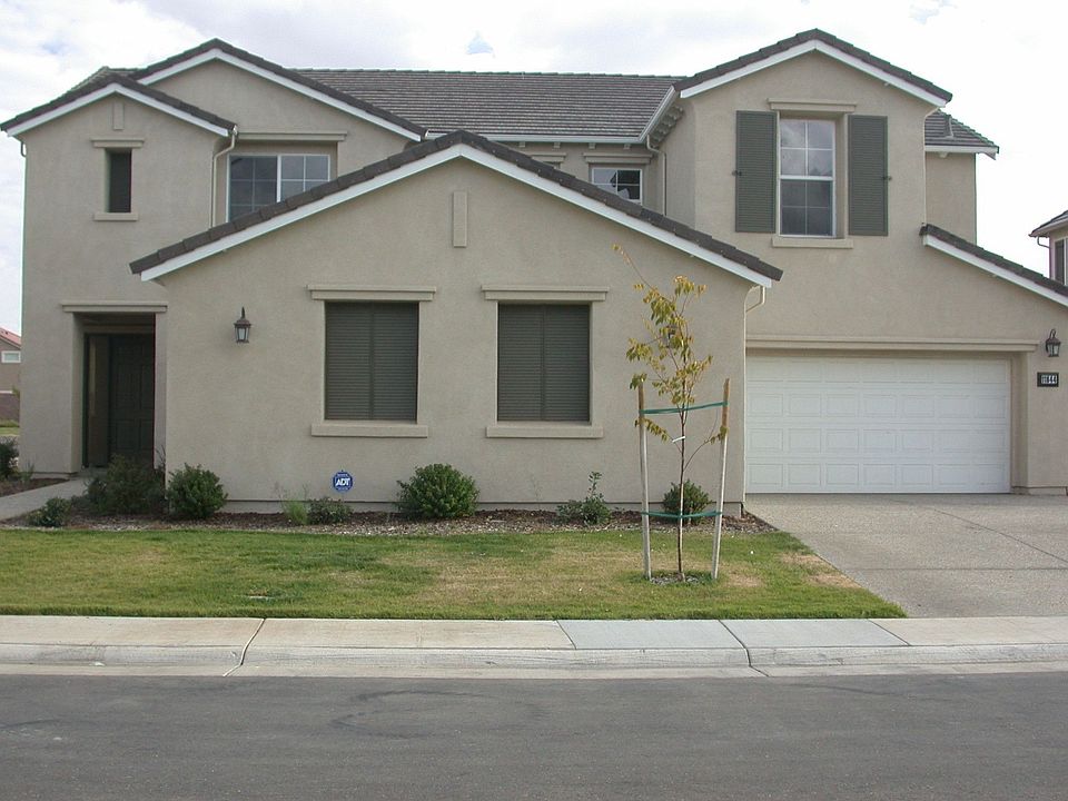 Corner lot in a very nice upscale neighborhood