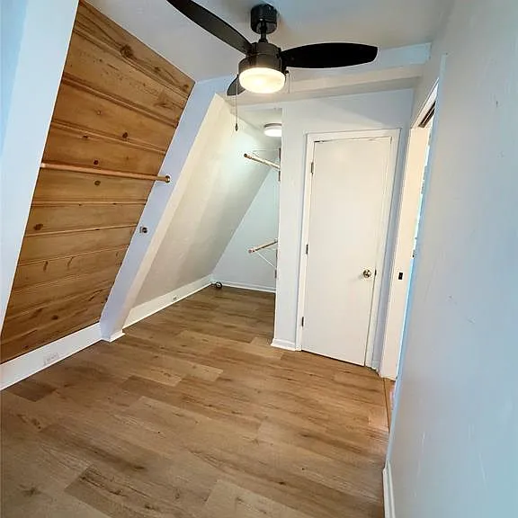 467 Old Mill Ln — Photo 8